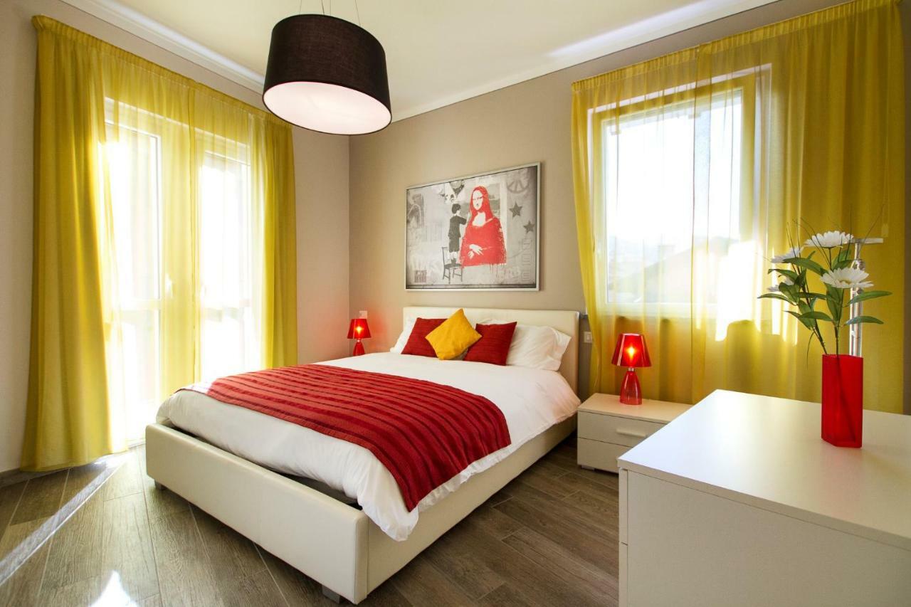 New La Lombarda City Center 2 Apartman Stresa Kültér fotó