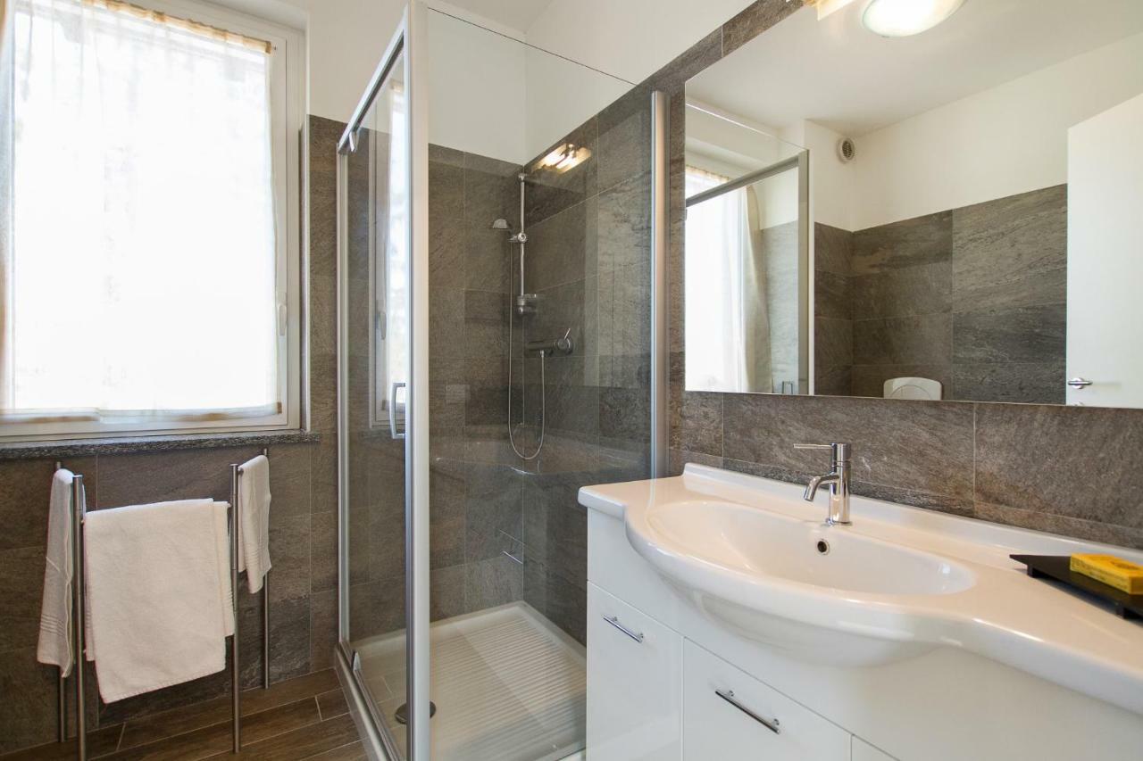 New La Lombarda City Center 2 Apartman Stresa Kültér fotó