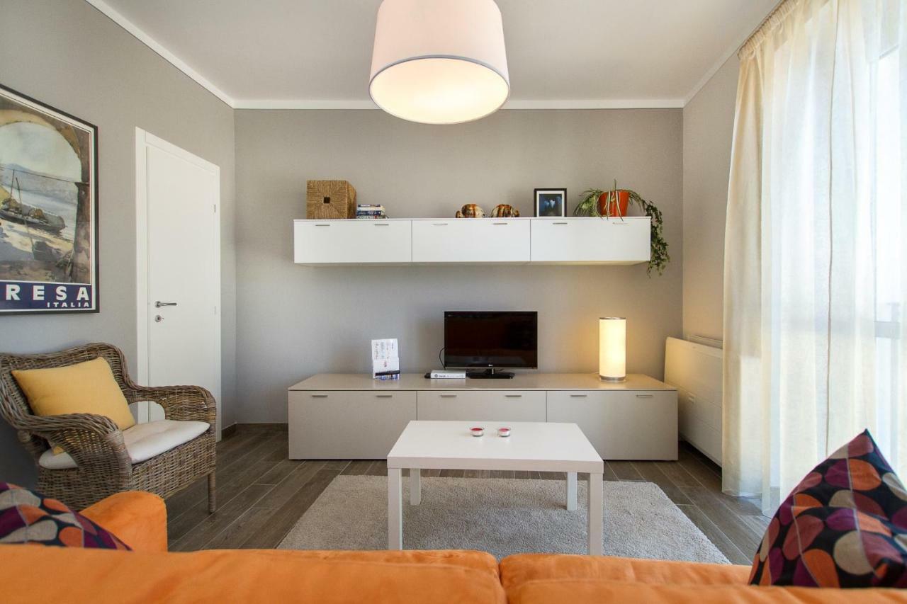New La Lombarda City Center 2 Apartman Stresa Kültér fotó